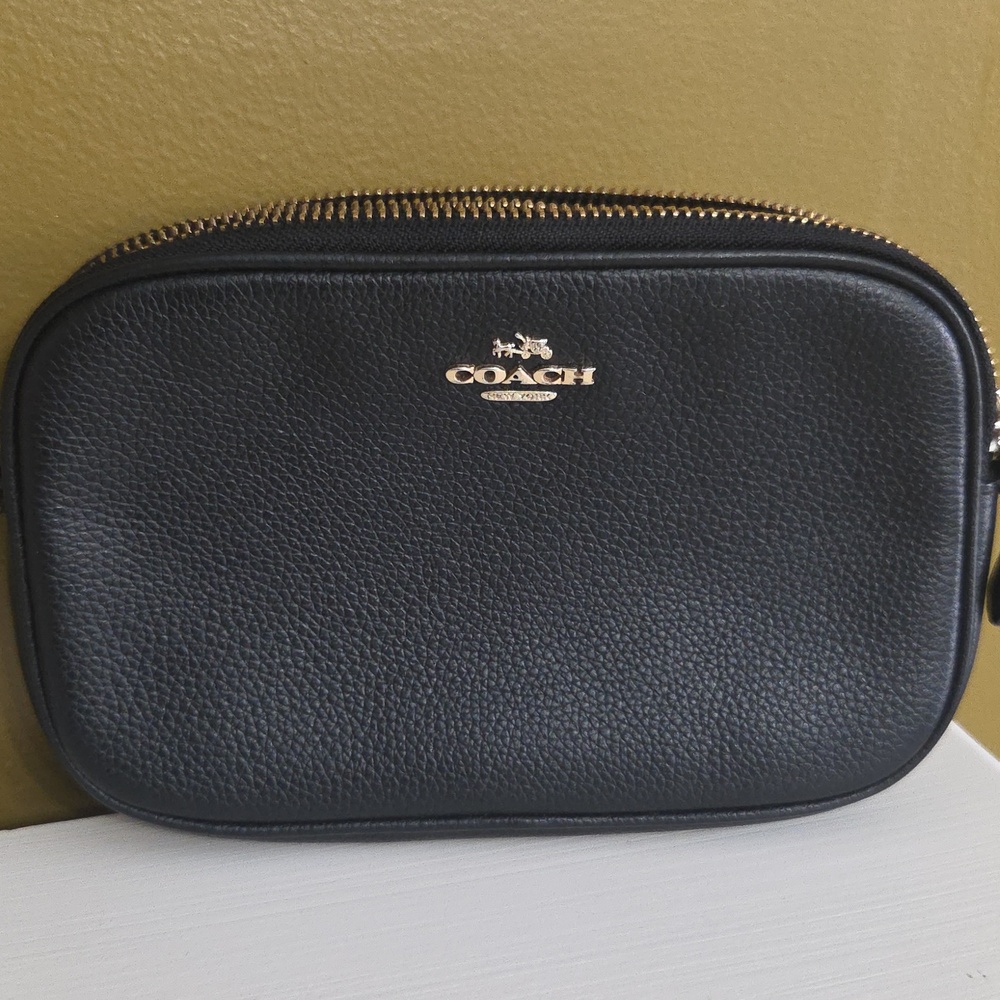 Coach Black Pebbled Leather Camera Crossbody - Picture 2 of 13